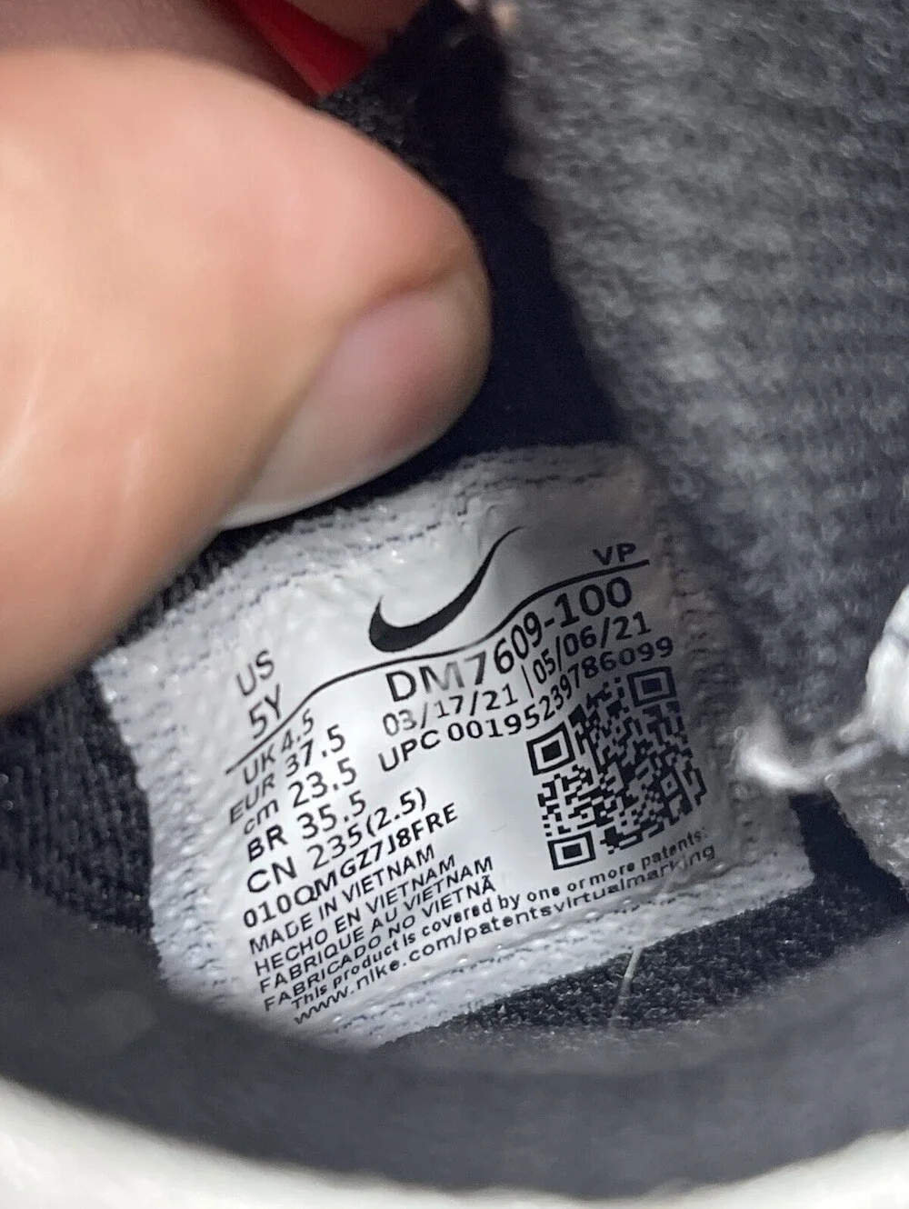 Nike giannis immortality